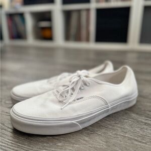 Vans Classic Low-Top Men’s Sneakers in White
